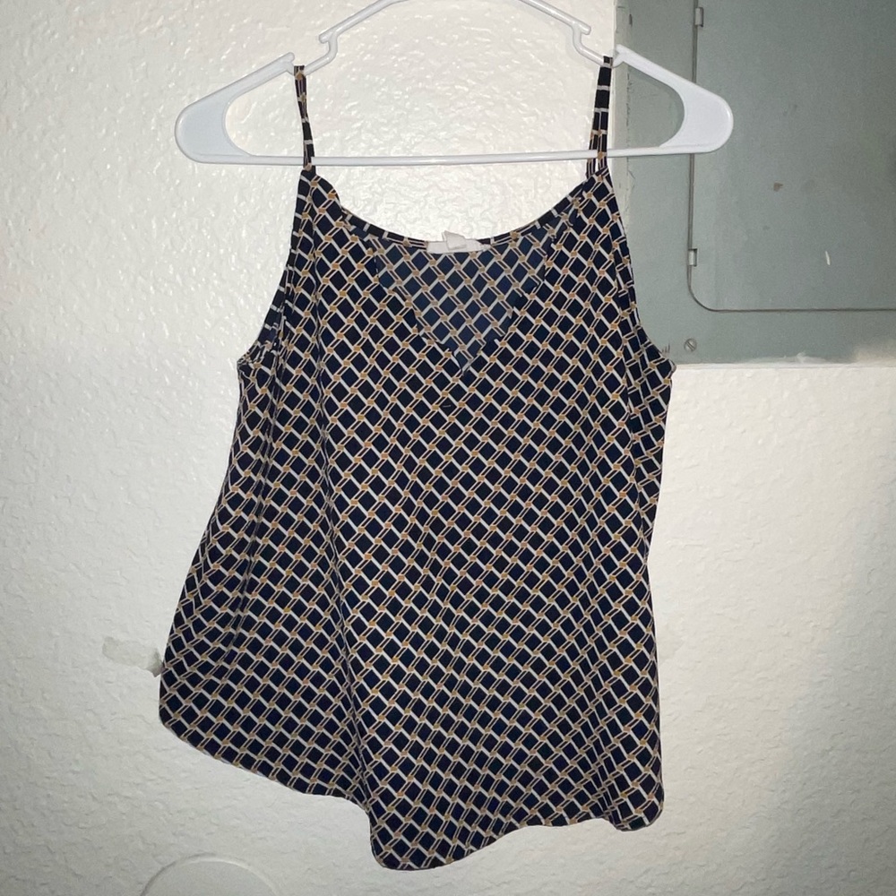 Cute spaghetti strapped summer wheat shirt!